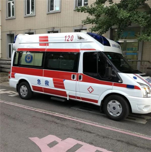 富民选择我们的救护车出租,开启安心转院之旅